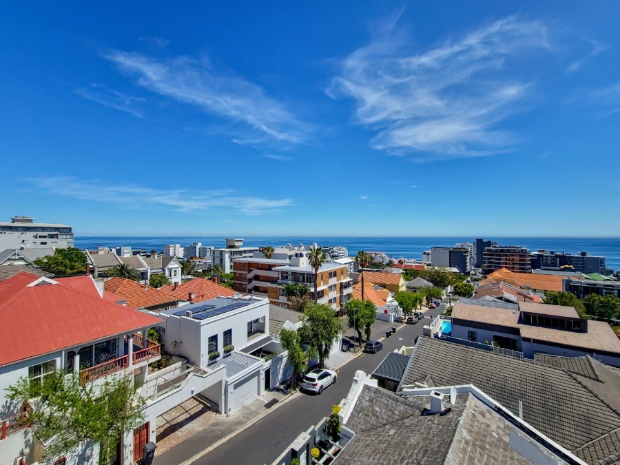 1 Bedroom Property for Sale in Sea Point Western Cape